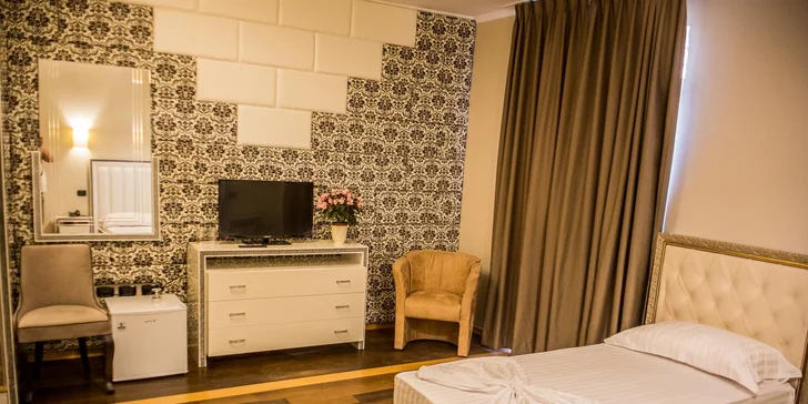Albánie, Drač: letenka, 7 nocí v klidu 1lůžkového pokoje a all inclusive