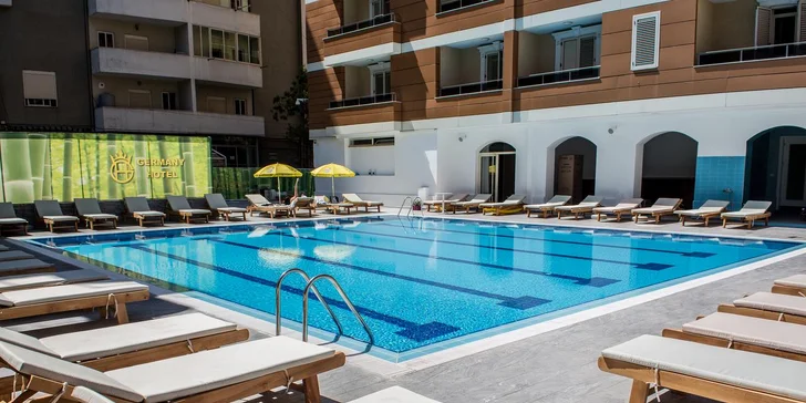 Albánie, Drač: letenka, 7 nocí v klidu 1lůžkového pokoje a all inclusive