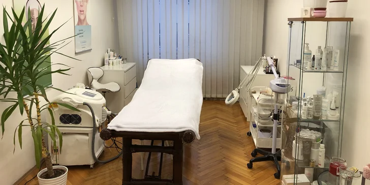 Nabité kosmetické balíčky: ošetření s mikrodermabrazí, peelingem či masáží