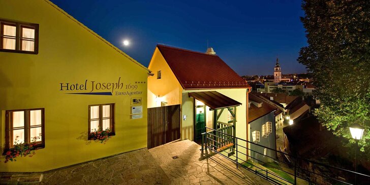Hotel ze 17. století v centru Třebíče: snídaně, prohlídka památek i sauna
