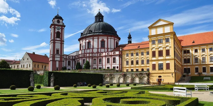 Hotel ze 17. století v centru Třebíče: snídaně, prohlídka památek i welcome drink