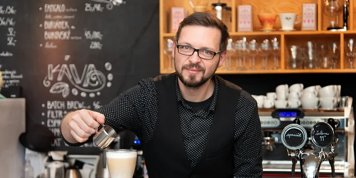 Příjemné chvilky: dvě kávy podle výběru ze 4 druhů nebo dvě kávy flat white