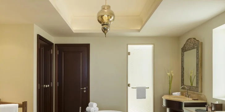 Luxusní pobyt v emirátu Ajman: 5–12 nocí v oblíbeném 5* resortu u pláže