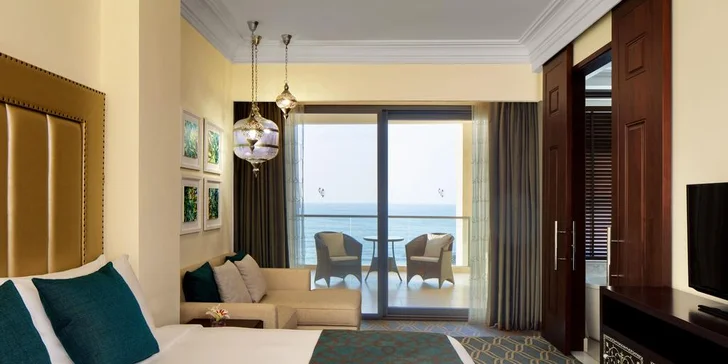 Luxusní pobyt v emirátu Ajman: 5–12 nocí v oblíbeném 5* resortu u pláže