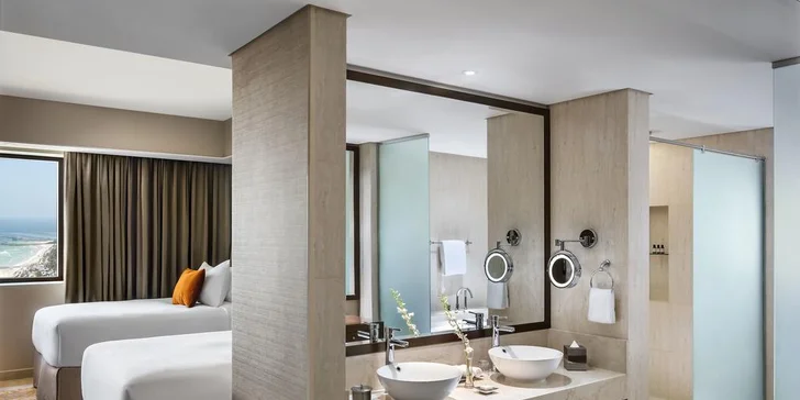 Boží dovolená v emirátu Ajman: 4–12 nocí v 5* resortu u pláže