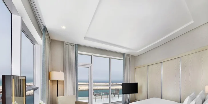 Skvělá dovolená v exotické Dubaji: 4–9 nocí v 5* hotelu u pláže s polopenzí