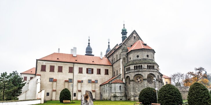 Hotel ze 17. století v centru Třebíče: snídaně, prohlídka památek i welcome drink