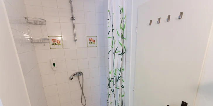 Apartmán u Vranovské přehrady: vybavená kuchyně i zahrada s grilem