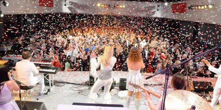 Vstupenka na koncert: Valentýn s ABBA WORLD REVIVAL v klubu Joe