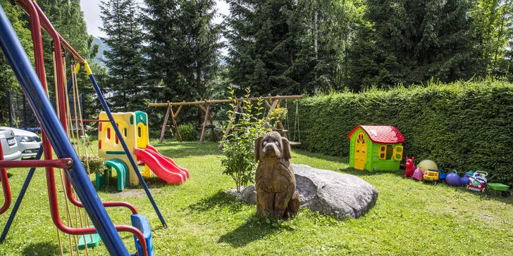 Super léto v Krkonoších: rodinná pohoda s polopenzí i láhev vína