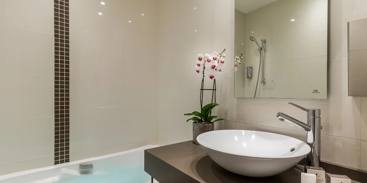 4* hotel v Bruselu se snídaní: uprostřed evropské čtvrti, 10 min. do centra