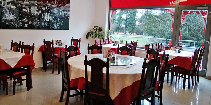 Exotické chutě: menu v čínské restauraci poskládané dle přání pro 2 osoby