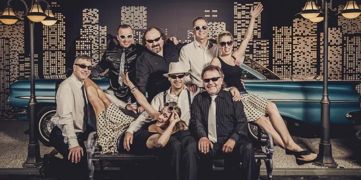 Tančírna v rytmu bigbítu kapely Dum Doobie Doobie Band v Klubu Joe