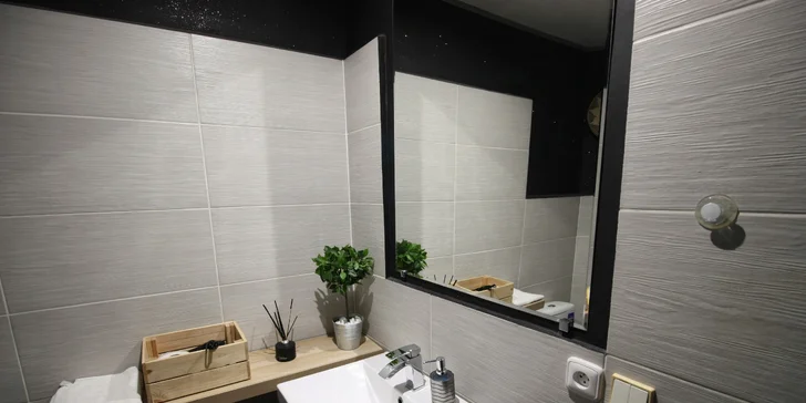 2 hodiny nebo rovnou celá noc v privátním wellness centru: vířivka i sauna