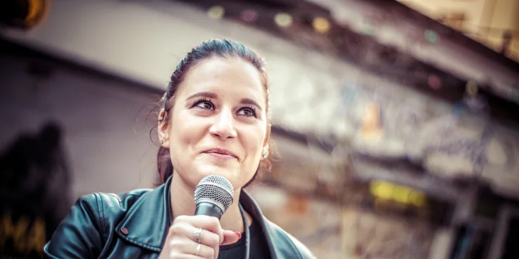Vstupenka na večer plný komiků: SHOW stání - stand up comedy