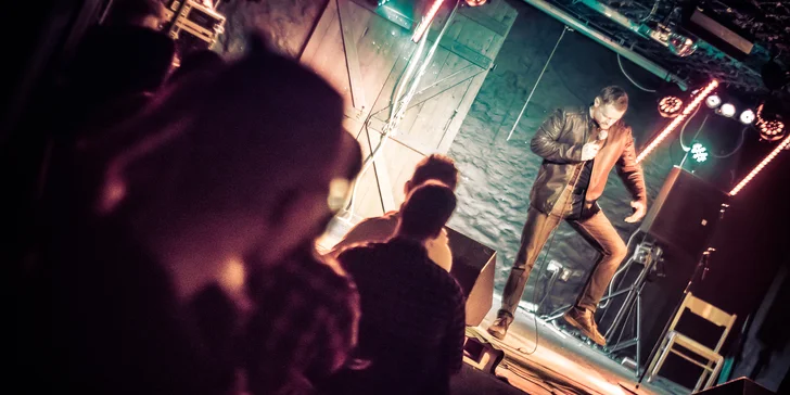 Vstupenka na večer plný komiků: SHOW stání - stand up comedy