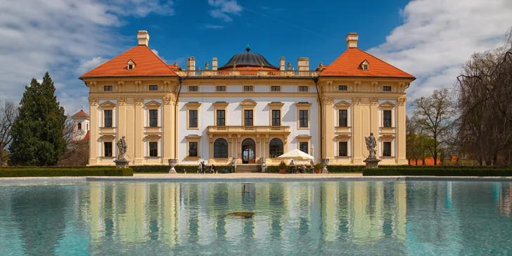 Ubytování ve srubových chatkách Bunč s wellness a polopenzí pro 2 i rodinu