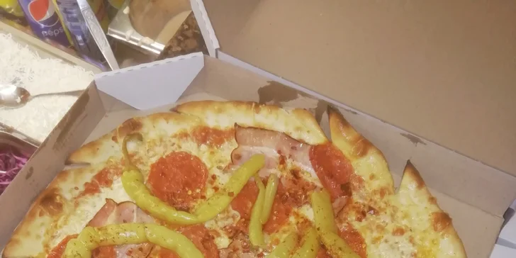 Jídlo s sebou: kebab v tortille s nápojem nebo 3 pizzy podle výběru