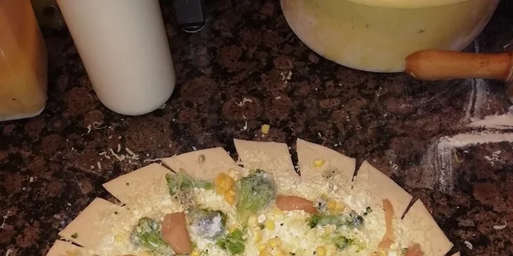 Jídlo s sebou: kebab v tortille s nápojem nebo 3 pizzy podle výběru