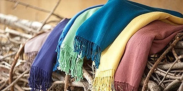 169 Kč za módní hit šál Pashmina pro dámy i pány v hodnotě 390 Kč