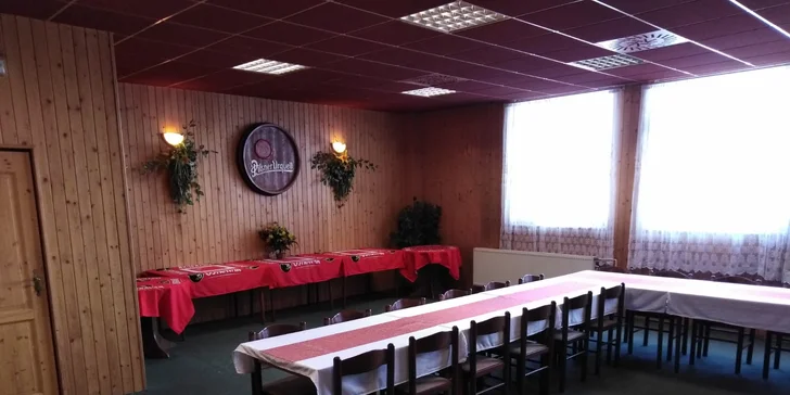 Vykutálená zábava: hodina bowlingu až pro 8 osob