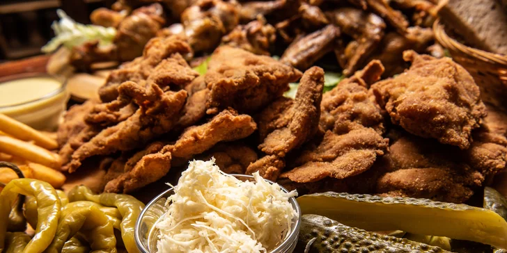 All you cen eat v centru Brna: řízečky, paličky i křidélka každou sobotu večer