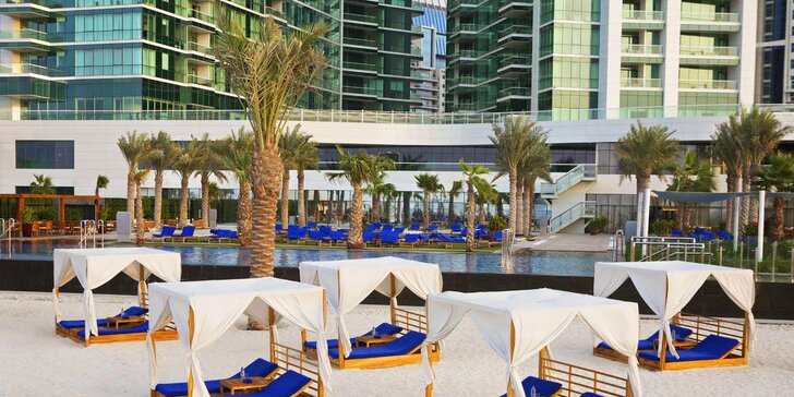 Skvělá dovolená v exotické Dubaji: 4–9 nocí v 5* hotelu u pláže s polopenzí