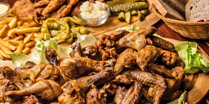 All you cen eat v centru Brna: řízečky, paličky i křidélka každou sobotu večer