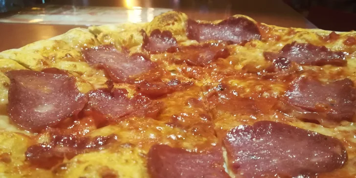 2 hod. bowlingu a vepřová marinovaná žebra nebo 2 hod. kulečníku a pizza