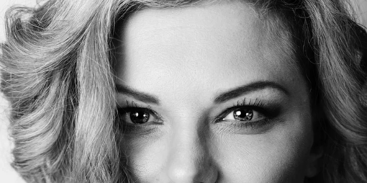 Boudoir focení: krásné a vkusné fotografie žen s profi fotografkou i líčení