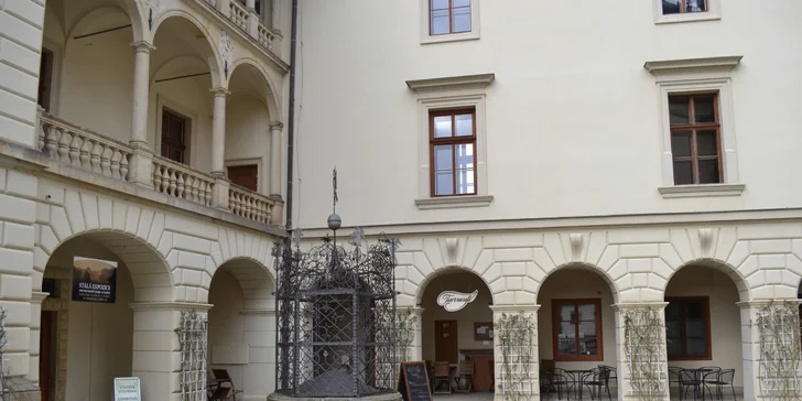 Domácí dort z kavárny Taroucafé: pařížský, punčový, jahodový i tiramisu