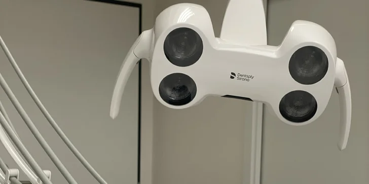 Na závěr vás samozřejmě i poučí o technice čištění a pomůže vám s výběrem správných dentálních pomůcek.