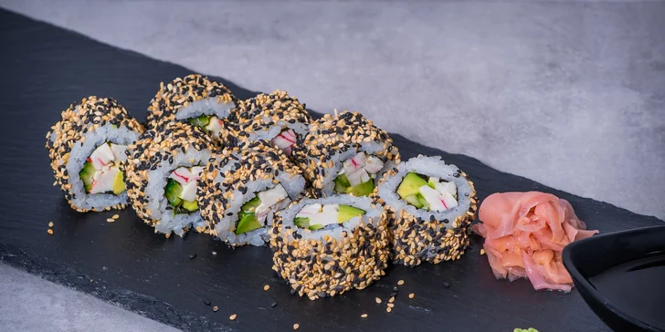 Sushi sety s dopravou po Praze: 16–88 ks s tuňákem, lososem i krevetou