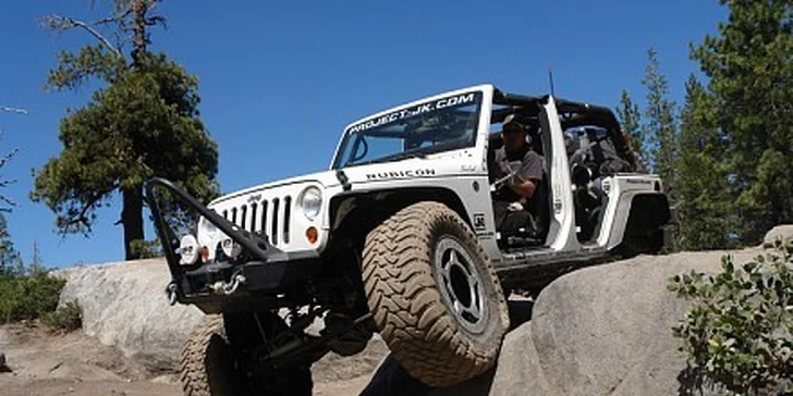 1250 Kč za 30 minut za volantem Jeep Wrangler Rubicon v hodnotě 2200 Kč