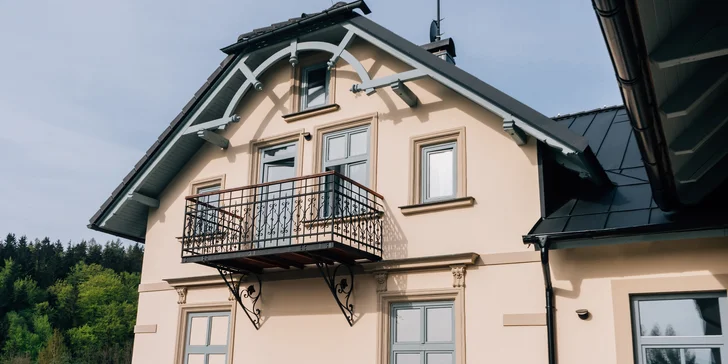 Wellness pobyt v Janských Lázních: snídaně či polopenze, bazén, vířivka i sauna