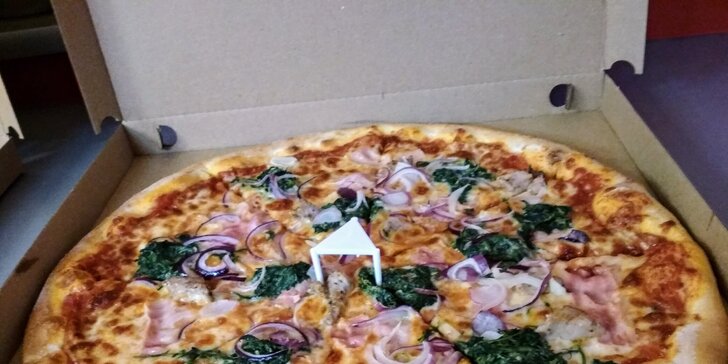 Italská klasika: 2 čerstvě nazdobené pizzy s průměrem 32 cm nebo 45 cm