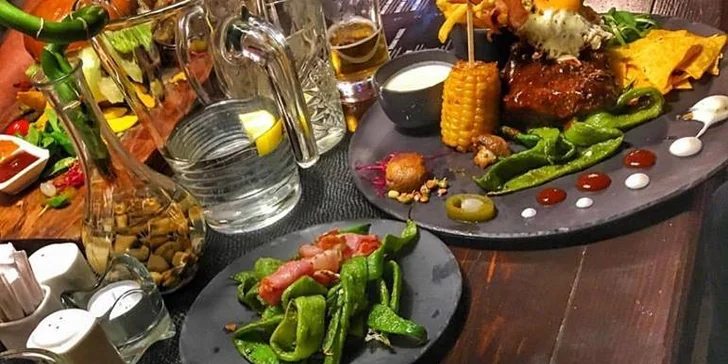 Neřízená degustace světových rumů se stručným popisem každého z nich