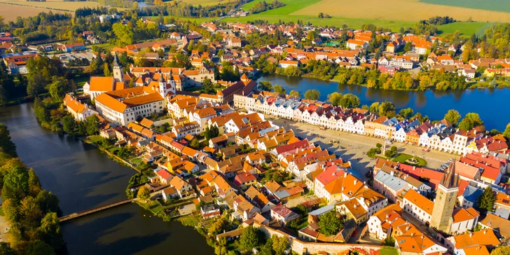 Přijet můžete ve všední dny i o víkendech. 