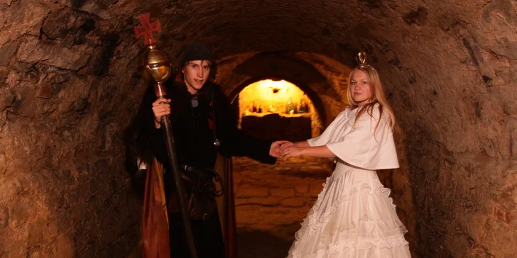 Pohádkovým sklepením vás provede krásná princezna, veselá čarodějnice, udatný rytíř nebo moudrý čaroděj.