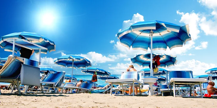 Dovolená v Itálii: 7 nocí v hotelu s bazénem a polopenzí, 16 km od Rimini