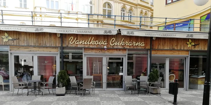 Teplická dobrota: káva podle výběru ze 4 druhů a kus dortu pro 1 i 2 osoby