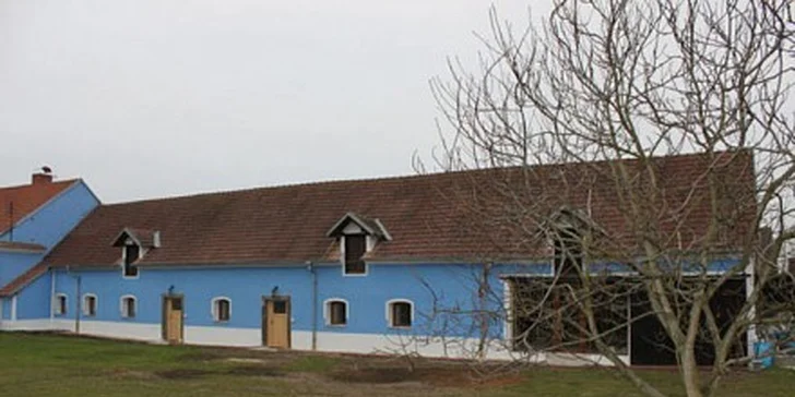 9000 za pobyt na týden pro 5 os. - apartmán Modrý statek v hodnotě 12000 Kč