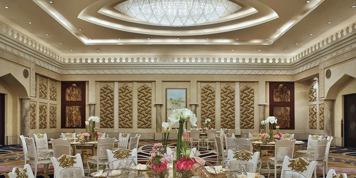 5* resort u soukromé pláže v Kataru: 4–11 nocí s polopenzí, 2 bazény a fitness