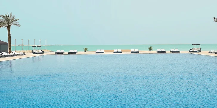 Dovolená v orientálním Kataru: 4–11 nocí v 5* resortu s polopenzí a bazénem
