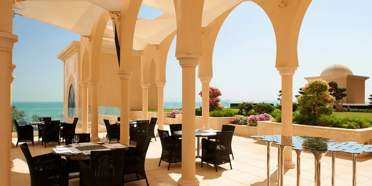 Dovolená v orientálním Kataru: 4–11 nocí v 5* resortu s polopenzí a bazénem