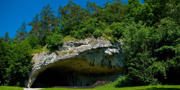 Pobyt s polopenzí i wellness u Moravského krasu: průzkum jeskyní, výšlapy v přírodě i prohlídka zámku