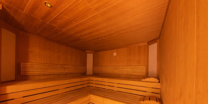 4* zámecký hotel v rakouském lázeňském Badenu s neomezeným wellness