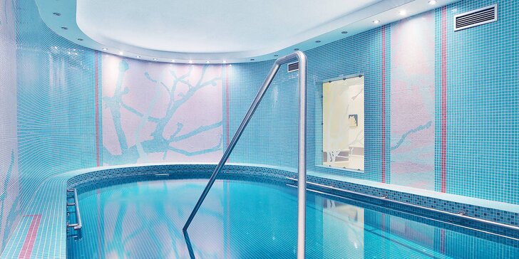 Relax ve špičkovém 4* hotelu Sun: wellness procedury, polopenze a bazén