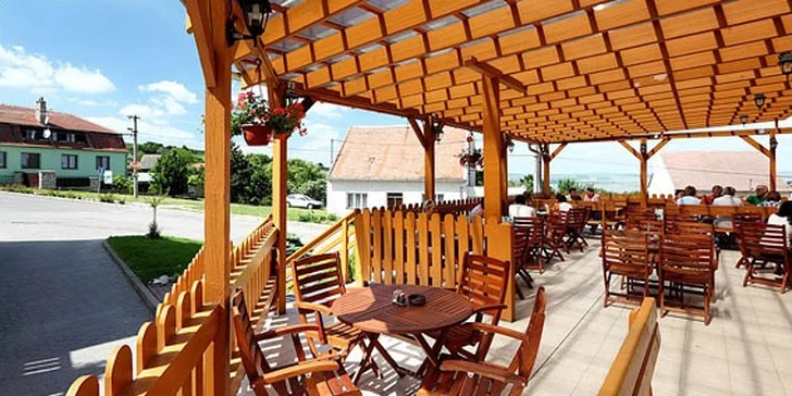 3chodové degustační menu nebo 2 chody a relax ve vířivce i při zábalu