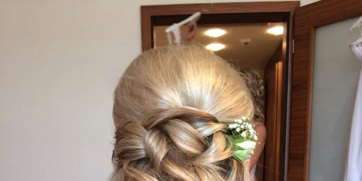 Kadeřnický balíček pro krásné vlasy: mytí, střih, foukaná a styling